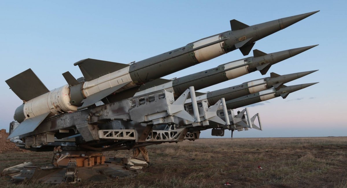 الدفاع الجوي الأوكراني S-125 من ستينيات القرن العشرين يسقط أول صاروخ كاليبر وأكثر من خمسين صاروخ روسي وطائرات بدون طيار