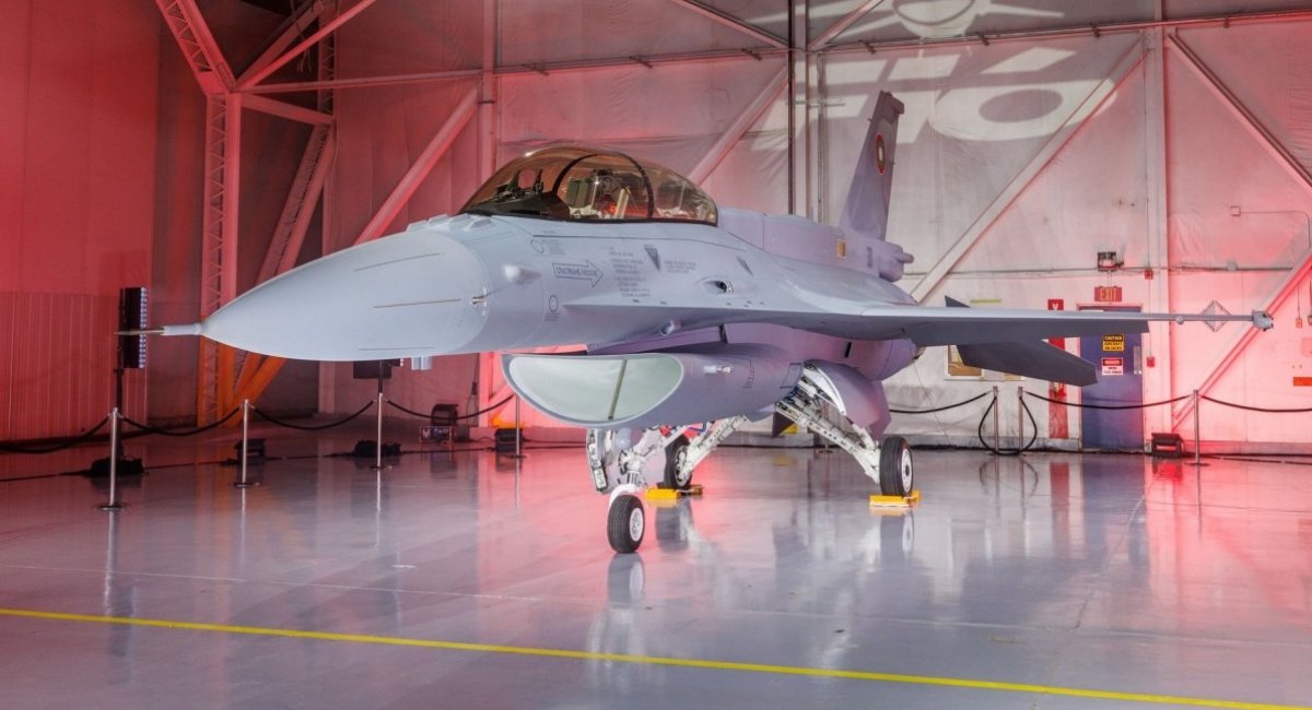 Bulgarian F-16 jet, number 301 / Photo credit: The Bulgarian Air Force