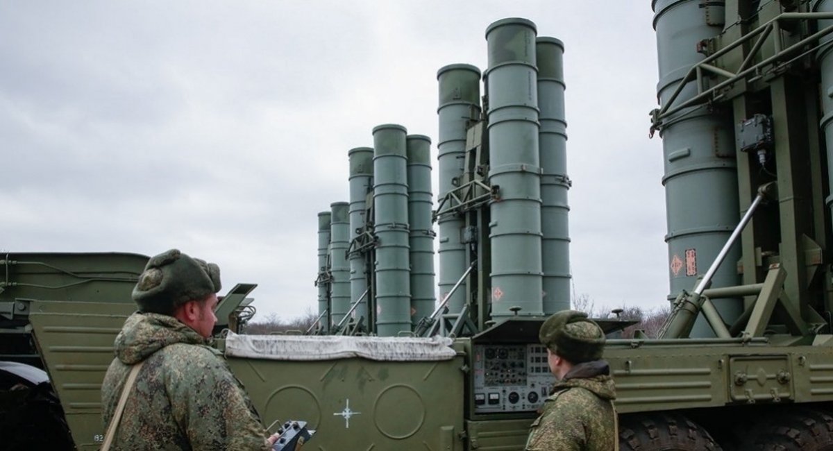 Russians Say Their S-300 SAM Missed a Drone, Which Eventually Dropped Grenades On It In Bryansk Oblast