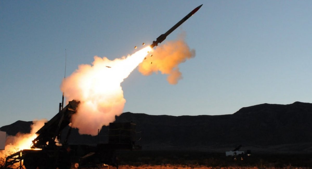 PAC-3 MSE surface-to-air missile launch from Patriot SAM system / Photo credit: U.S. Department of War