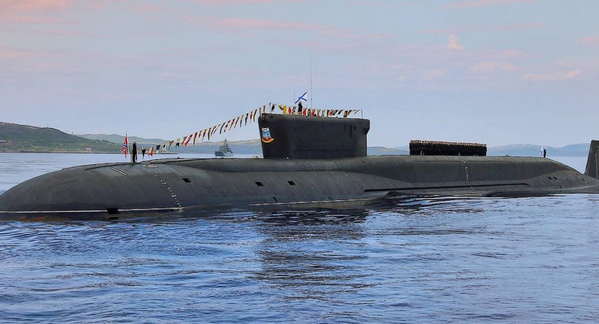 The K-535 Yuriy Dolgorukiy nuclear-powered ballistic missile submarine / open source 