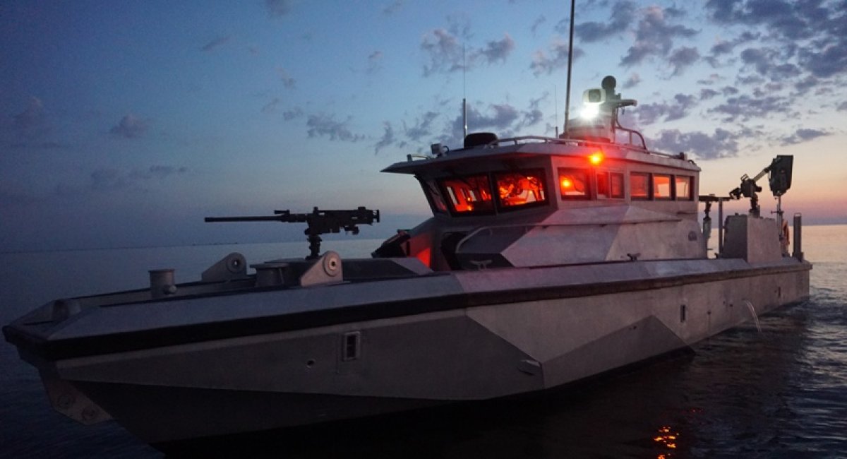 40 Defiant 40-foot patrol boat / Photo credit: Metal Shark