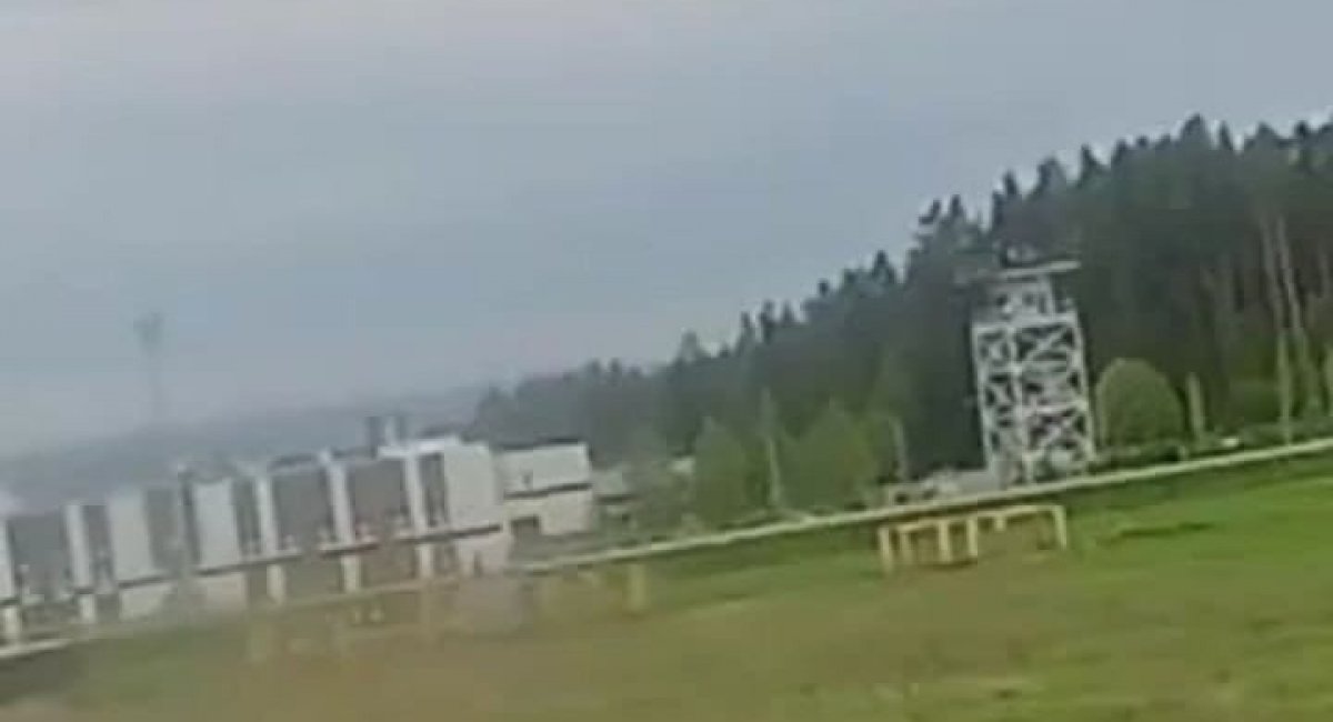 Ukrainian partisans spotted a tower with a Pantsir air defense module near russian plant in Yelabuga / Photo credit: the Atesh partisan movement