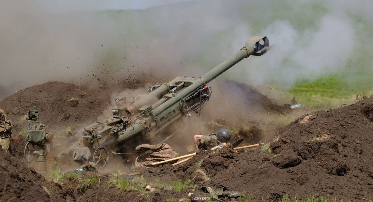 The Commander-in-Chief of the Armed Forces of Ukraine Showed Uses of M777 Howitzers