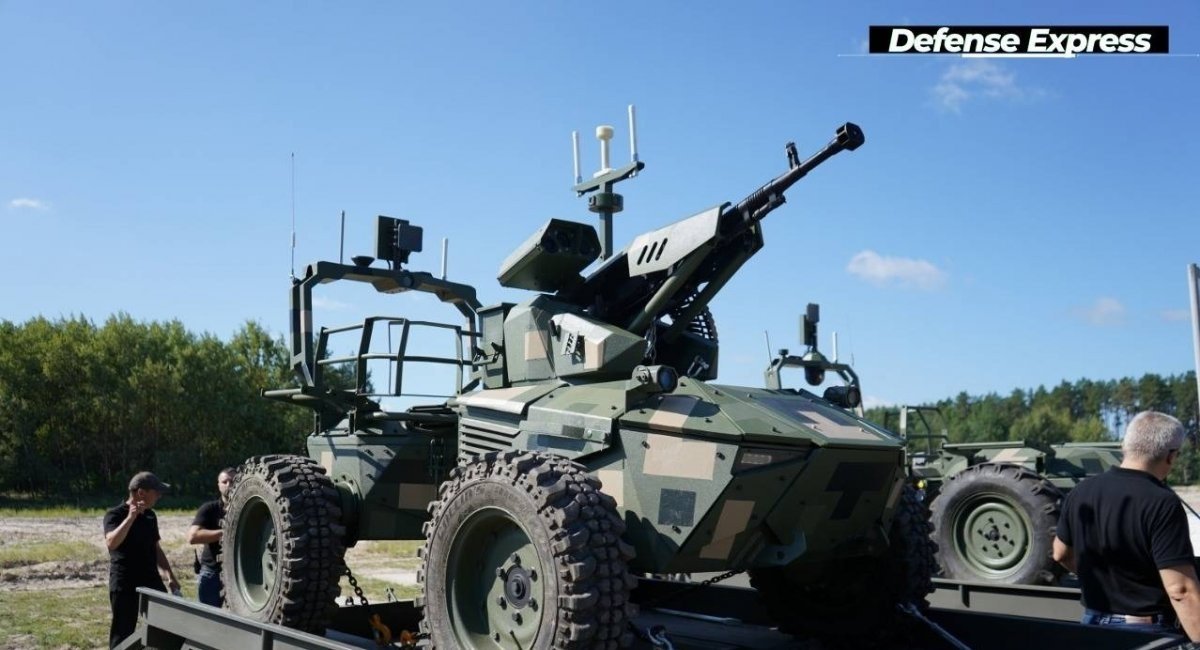 Ironclad combat robot along with ShaBlya remote weapon station / Photo credit: Defense Express
