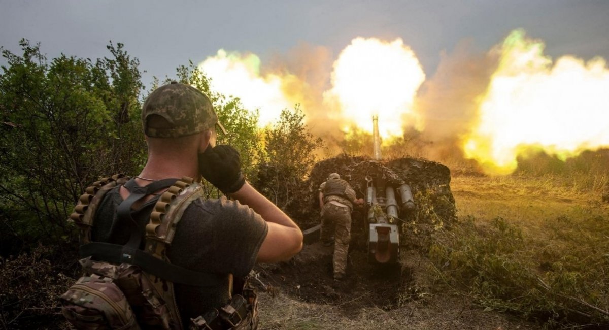 Fighters of the 93rd brigade apply the MT-12 Rapir, July 27, 2022 / Photo credits: Ministry of Defense of Ukraine