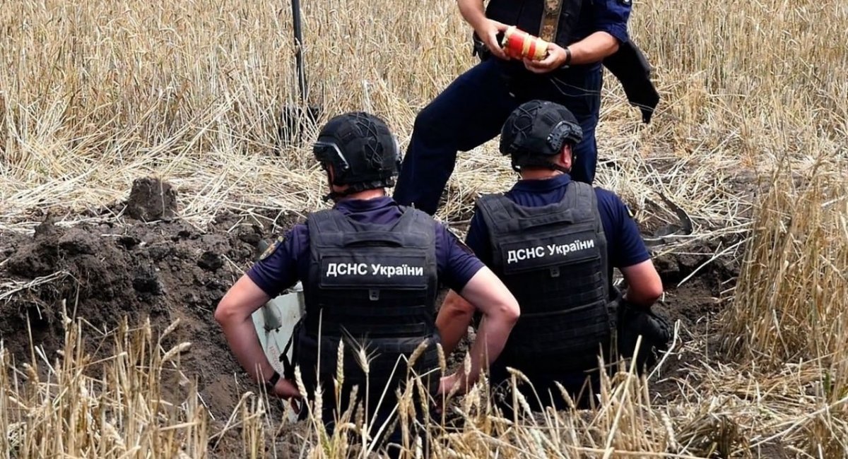 This incident highlights the ongoing danger posed by unexploded ordnance in Ukraine / Photo credit: The Ministry of Internal Affairs of Ukraine