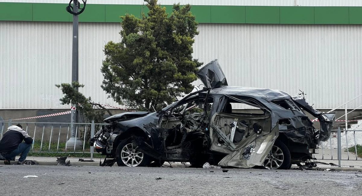 Reportedly, this is the car where russian senir naval officer Trankovsky was blown up / Photo source: russian media