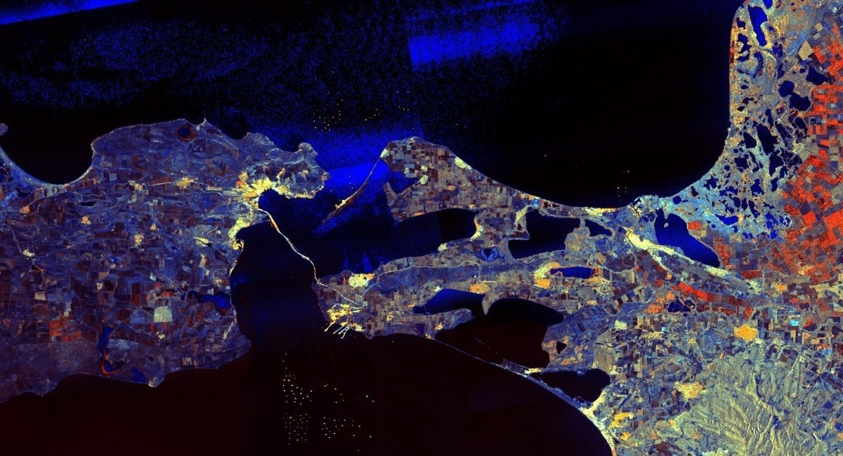 Ukraine Struck 27.5% of russian Vessels in the Sea of Azov in 96 Hours — How Many Vessels Remain, What's Even More Important?
