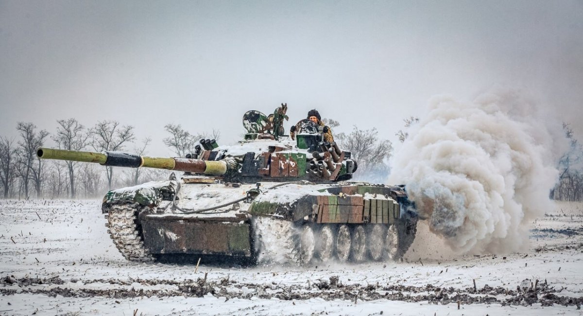 Polish PT-91 Twardy in service with the Ukrainian Armed Forces, winter 2024 / Photo credit:  press service of the 10th Army Corps