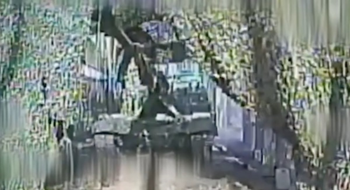 The 2S19 Msta-S self-propelled howitzer / screenshot from video 