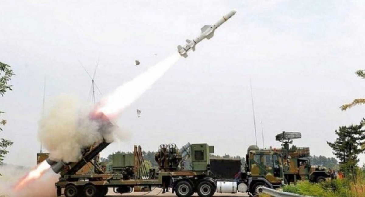 Harpoon anti-ship missile launch / Open-source photo