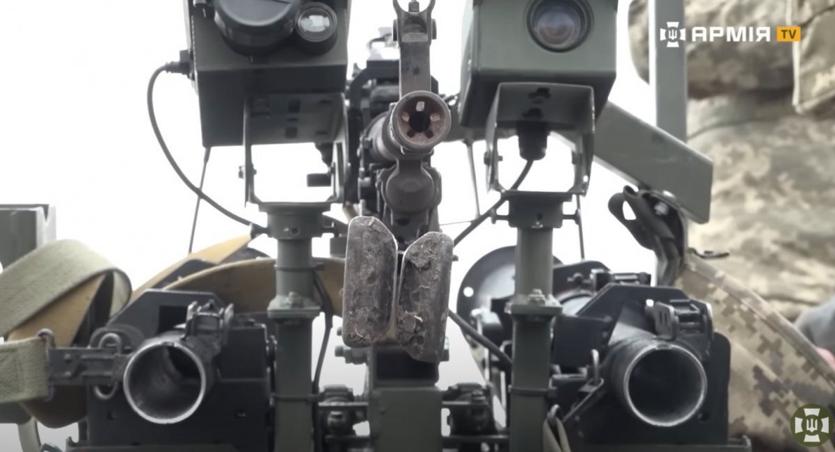 All photos: Screenshots from an ArmyTV video