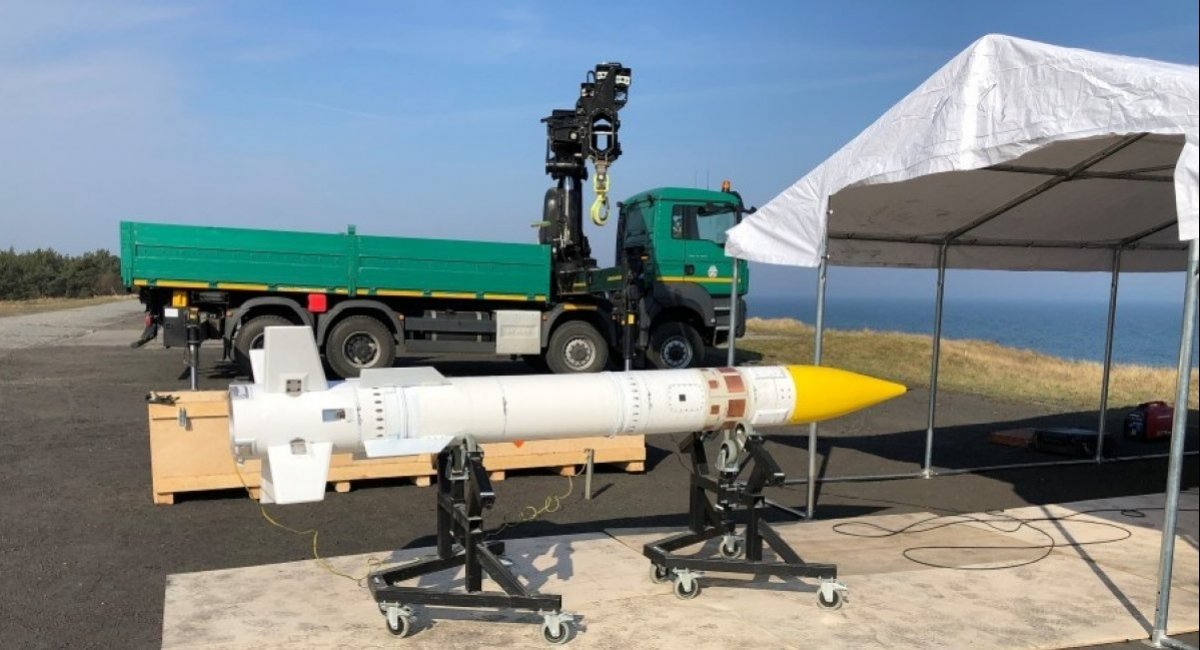A single-stage 300 mm rocket undergoes pre-launch preparation before being placed on a launcher / Photo shared by Polish consortium
