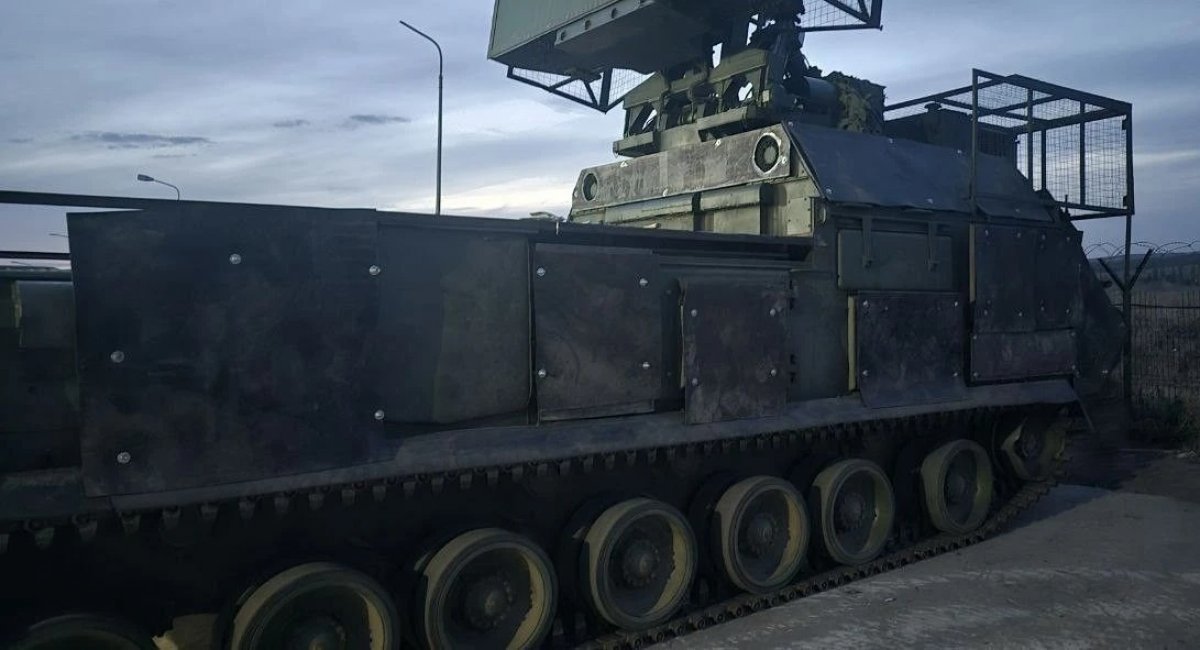 Improvised protection of a russian Army Zoopark-1M radar, spring 2025 / Image from social media