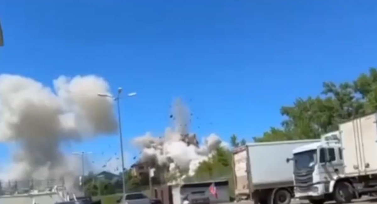 The Defense Forces of Ukraine struck a restaurant with russian occupiers / Video screenshot
