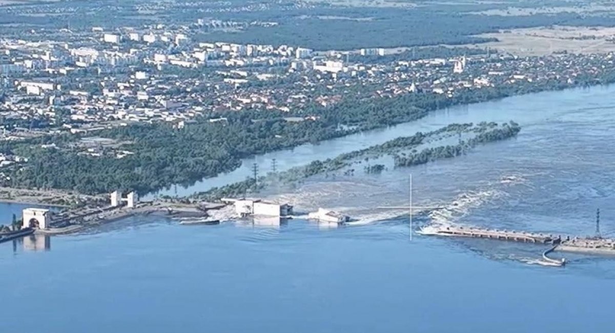 An image showing the damage to the destroyed Kakhovka Hydroelectric Power Plant in Kherson Oblast on the morning of June 6, 2023 / Photo credit: Energoatom