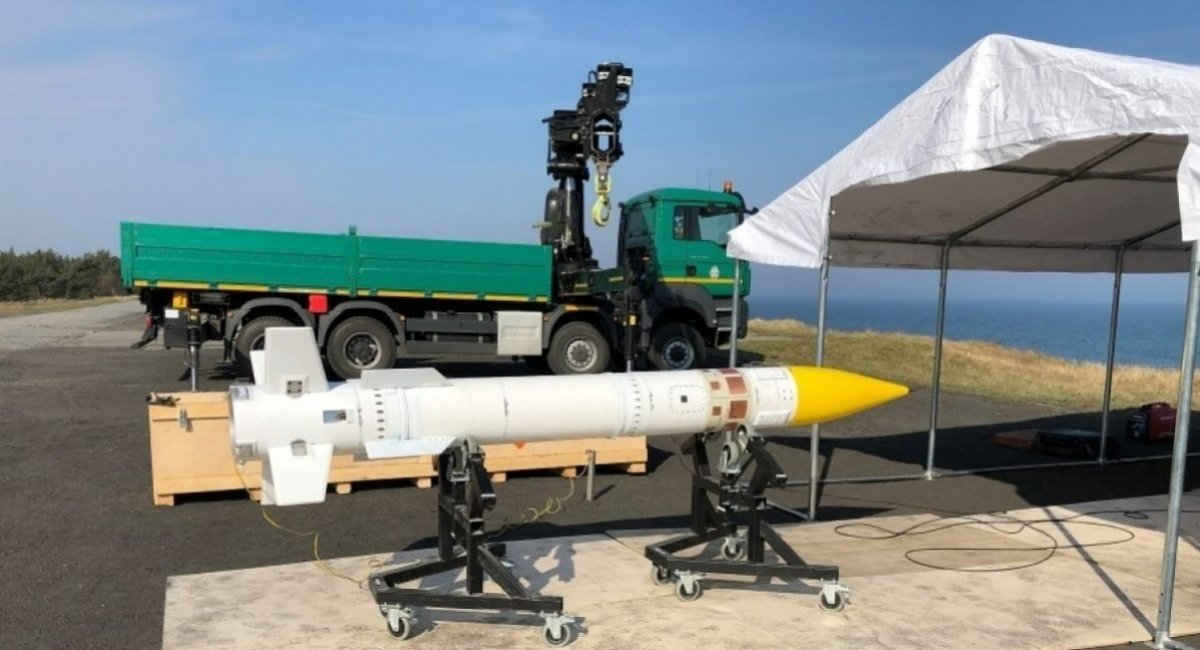 A single-stage 300 mm rocket undergoes pre-launch preparation before being placed on a launcher / Photo shared by Polish consortium