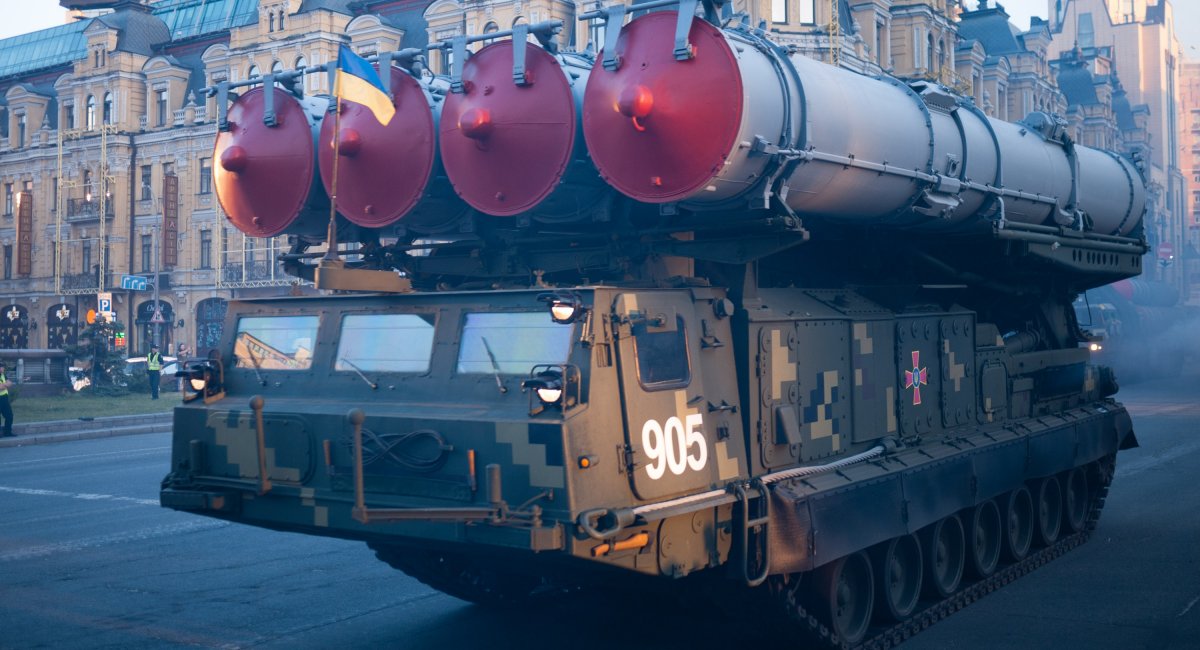 The S-300V SAM at the military parade in Kyiv / Photo credits: VoidWanderer 