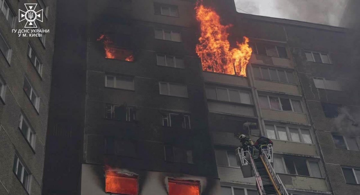 The consequences of night attack on February 7 / Photo credit: The State Emergency Service of Ukraine