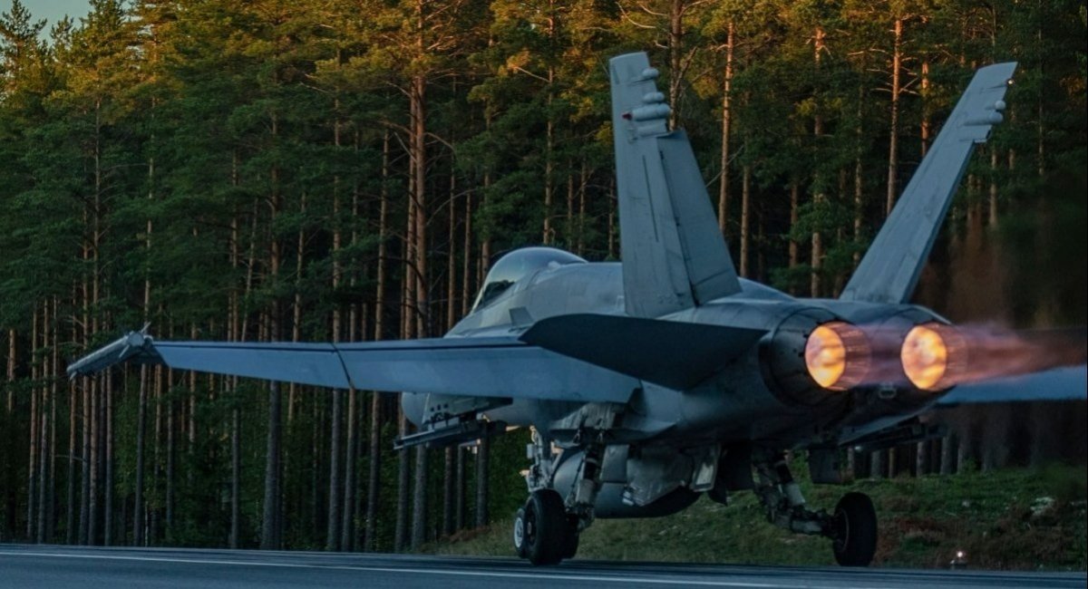 Finnish Air Force F/A-18 Hornet takes off from the runway / Photo credit: Ilmavoimat