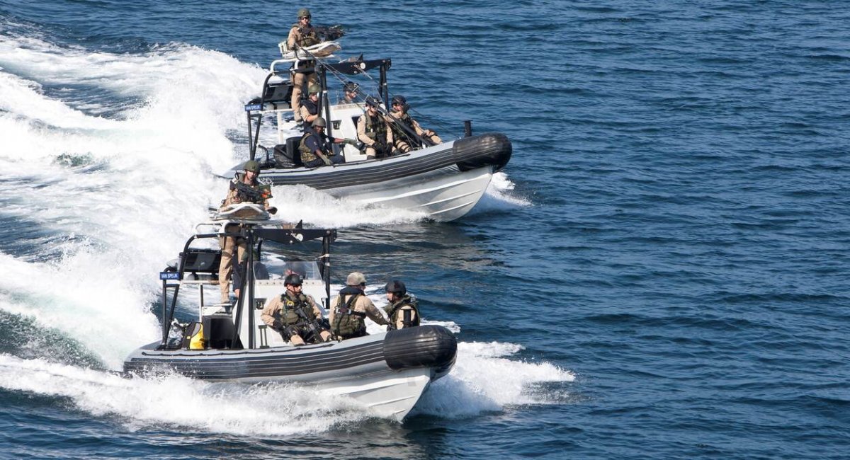 The delivery concerns 14 rigid hull inflatable boats (RHIBs), like these  / Photo credit: the Ministry of Defense of the Netherlands