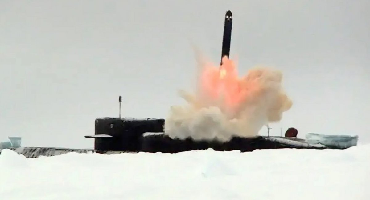 Launch of an intercontinental ballistic missile from a russian nuclear-powered submarine / Image from open sources