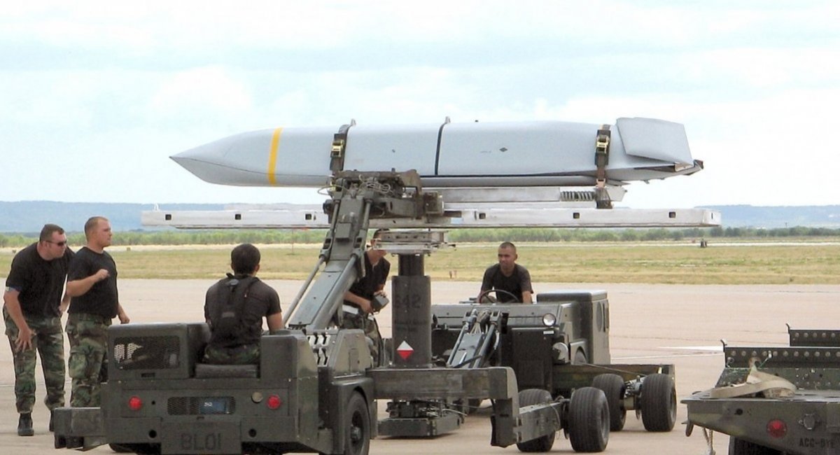 AGM-158 JASSM  cruise missile / Illustrative photo credit: U.S. Air Force