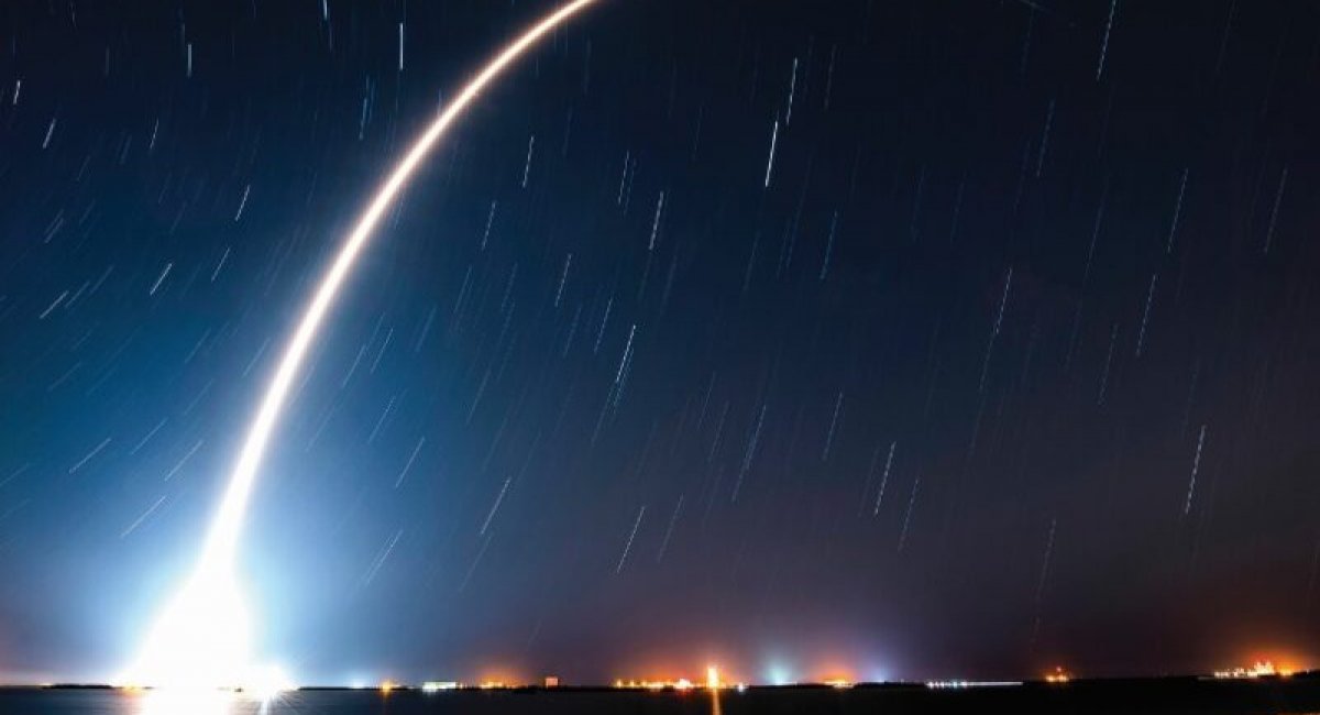 SpaceX Secures U.S. Contract to Provide Ukraine Access to Starshield