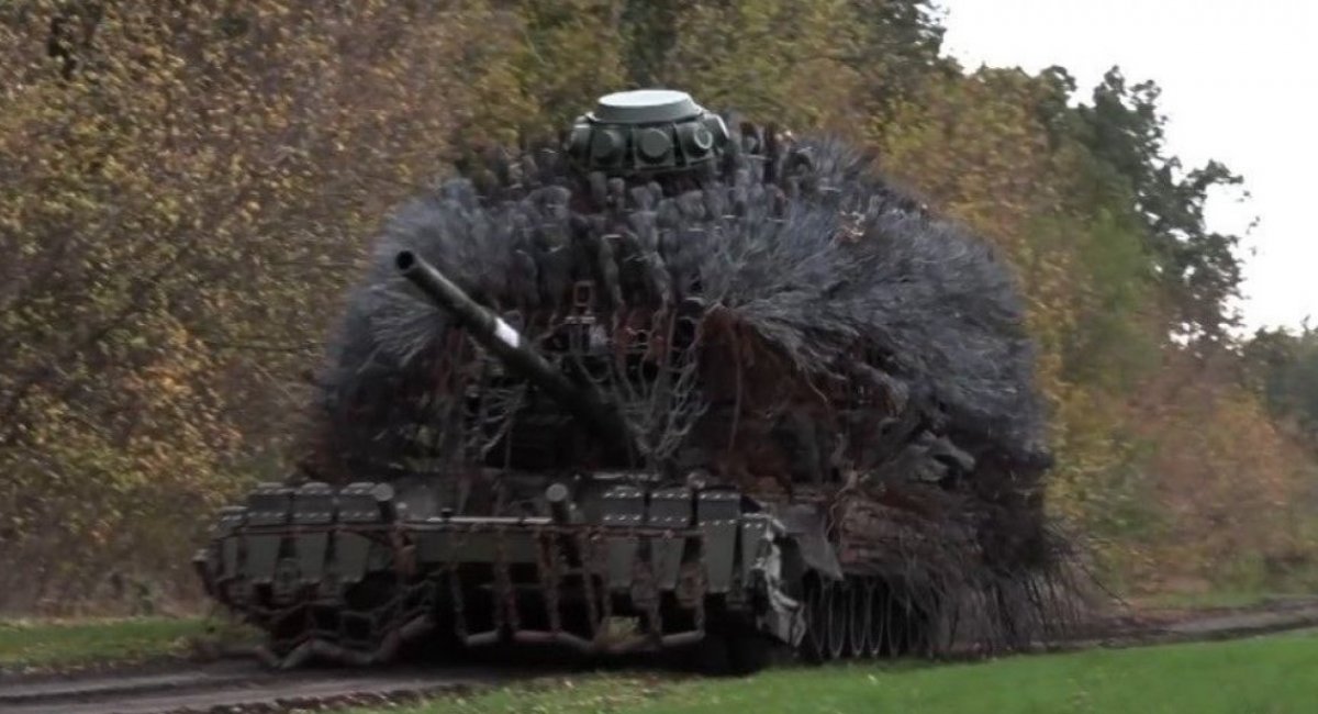  “Hairy” anti-drone protection on a russian tank / Open-source photo