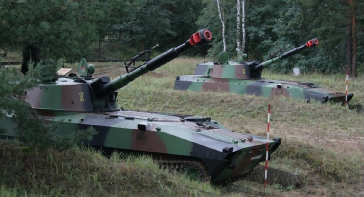 Polish 2S1 Gvozdika self-propelled artillery systems / Open-source illustrative photo