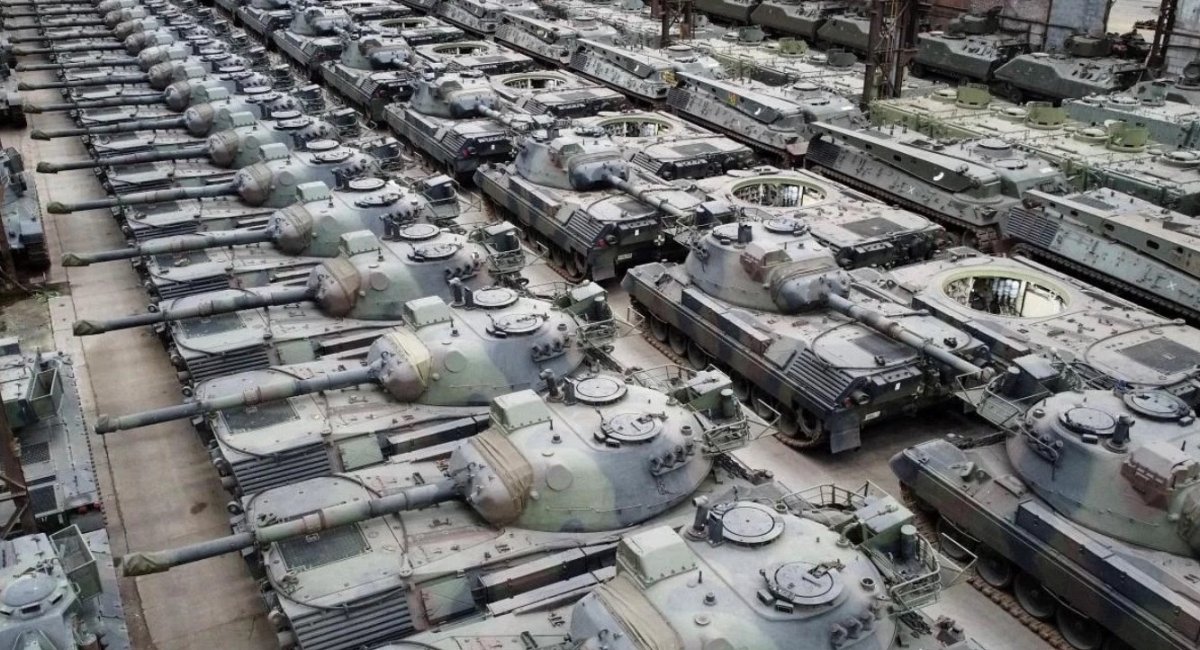 German Leopard 1 tanks in the hangar of the OIP Land Systems, January 2023, Belgium / Photo credit: Reuters