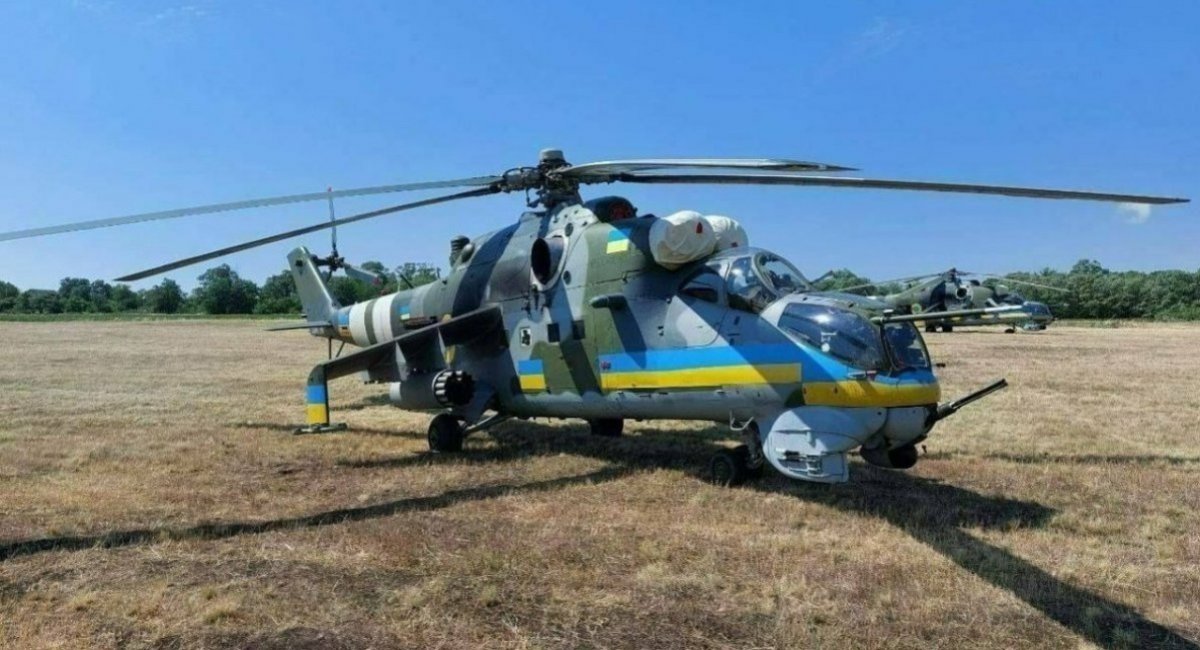 Mi-24B attack helicopters in Ukrainian livery received from the Czech Republic, July 2022 / Photo credit: Open source photo