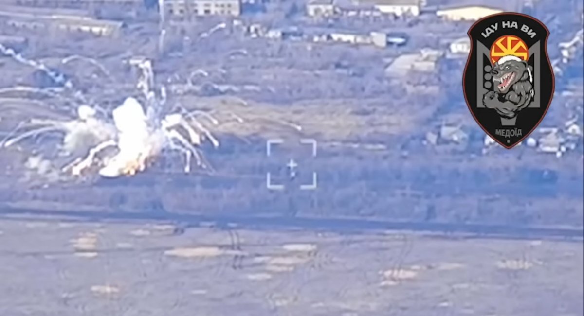 Special operations forces of the Armed Forces of Ukraine directed HIMARS fire and destroyed military facilities of the russian aggressor / Ukraine’s SOF video screengrab