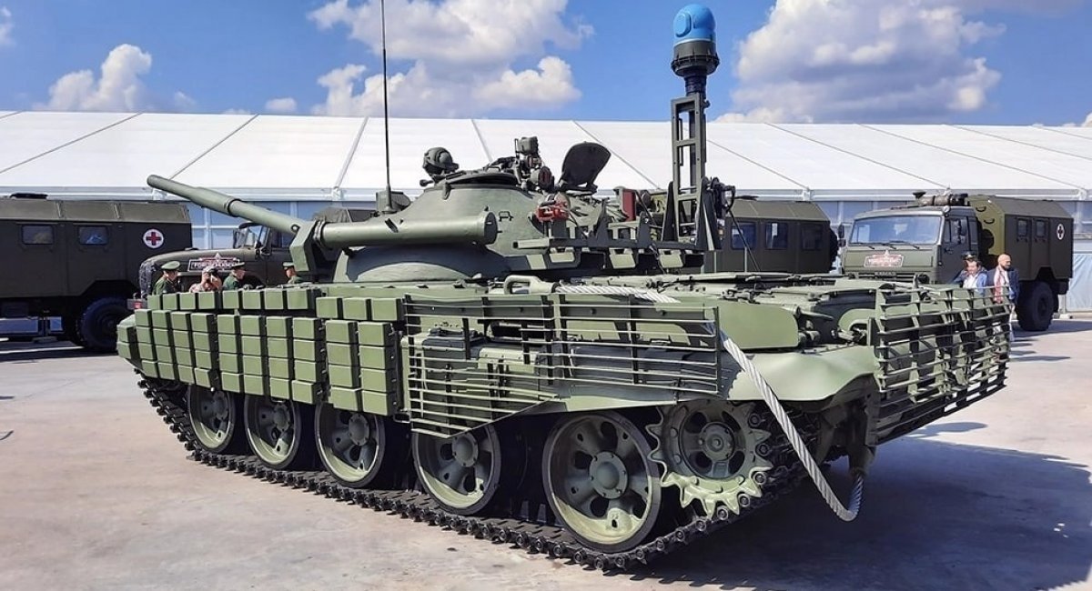russian "serial" variant of a T-62 with dynamic protection, the T-62M tank, presented at "Army-2022" forum in russia / Open source photo