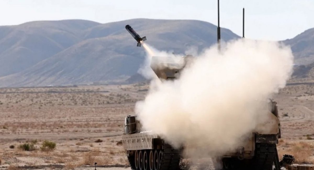 Coyote LE SR launching from an M2A3 Bradley IFV / Photo credit: U.S. Army