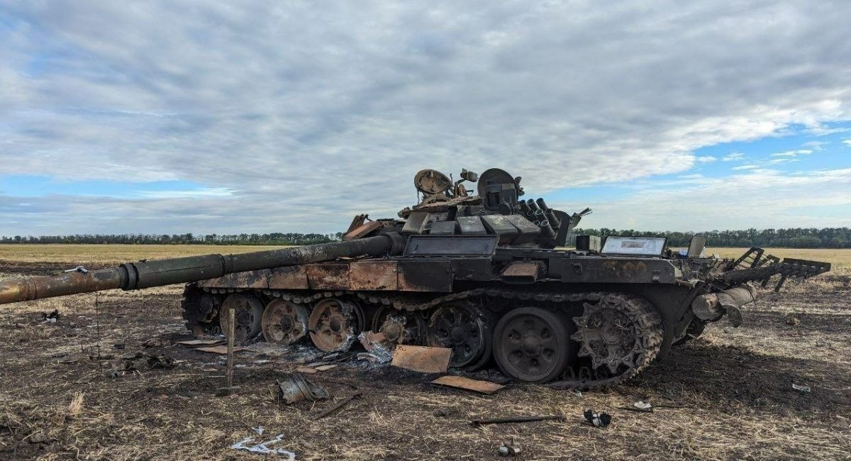 Ukraine’s Military Captured At Least 12 russia’s Tanks In Two Days (Latest Photos)