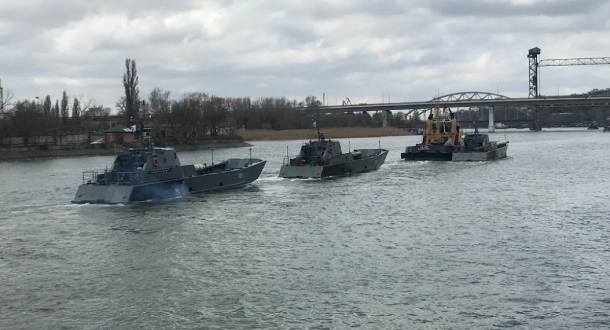 Landing boats of the Caspian flotilla of the Russian Navy perform a demonstrative redeployment to the Black Sea, April 2021
