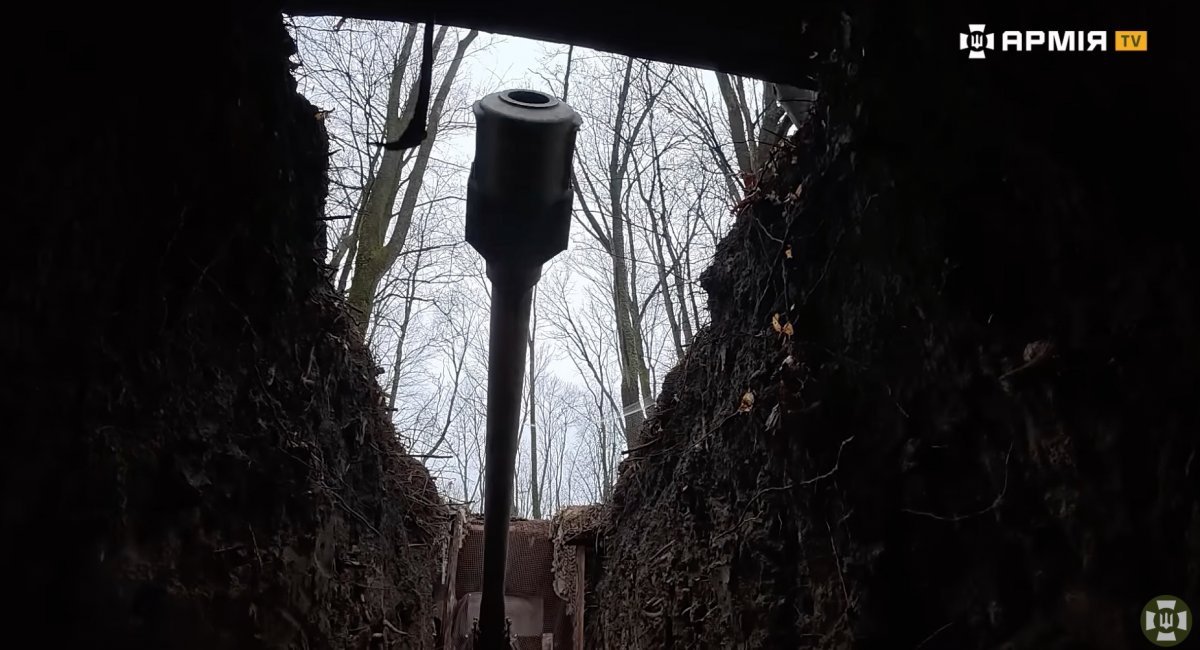 All photos: Screenshots from the ArmyTV video