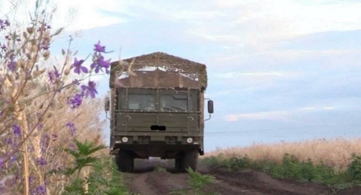 russian 152 mm 2S44 Giatsint-K wheeled self-propelled artillery system / Photo credit: Vodogray social-lifestyle magazine 