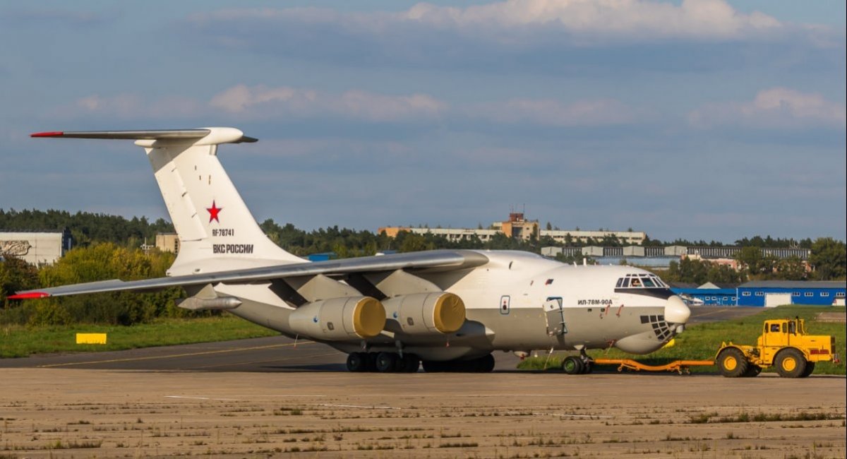 russian Il-78M-90A aerial refueling tanker aerial refueling tanker / Open source photo