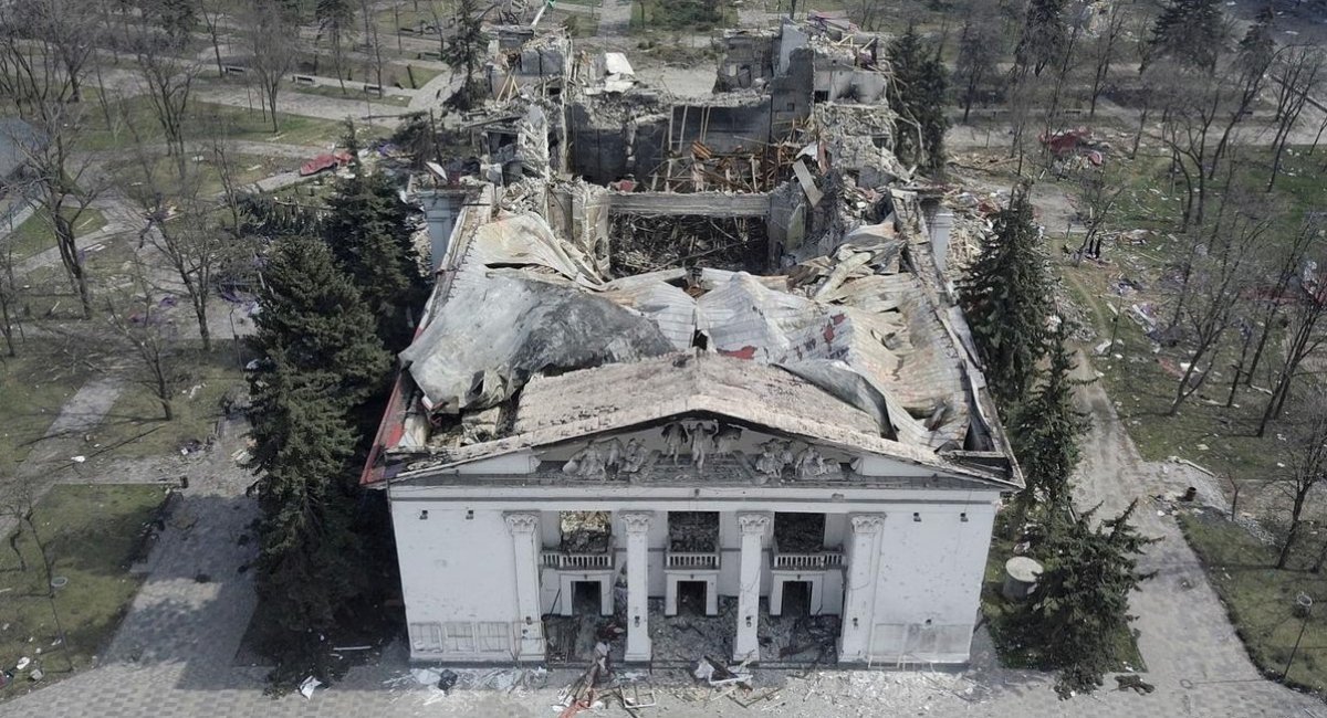  Photo for illustration / Mariupol theatre after russian air strike