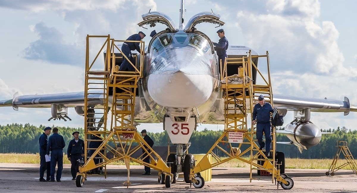russian Tu-22M3 bomber with Kh-22 missile / Illustrative photo