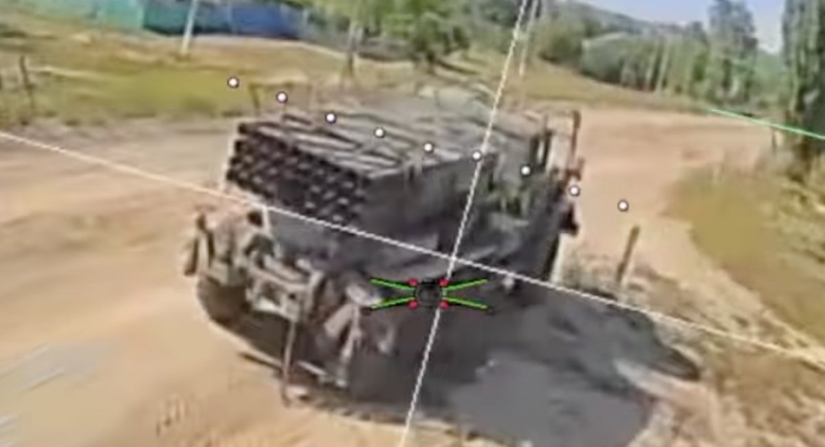 russian BM-21 Grad multiple rocket launcher / Screenshot from video 
