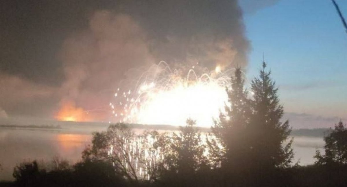 Explosion at the 107th GRAU Arsenal near Toropets, russia, September 18th, 2024 / Open-source photo, CROPPED by Defense Express