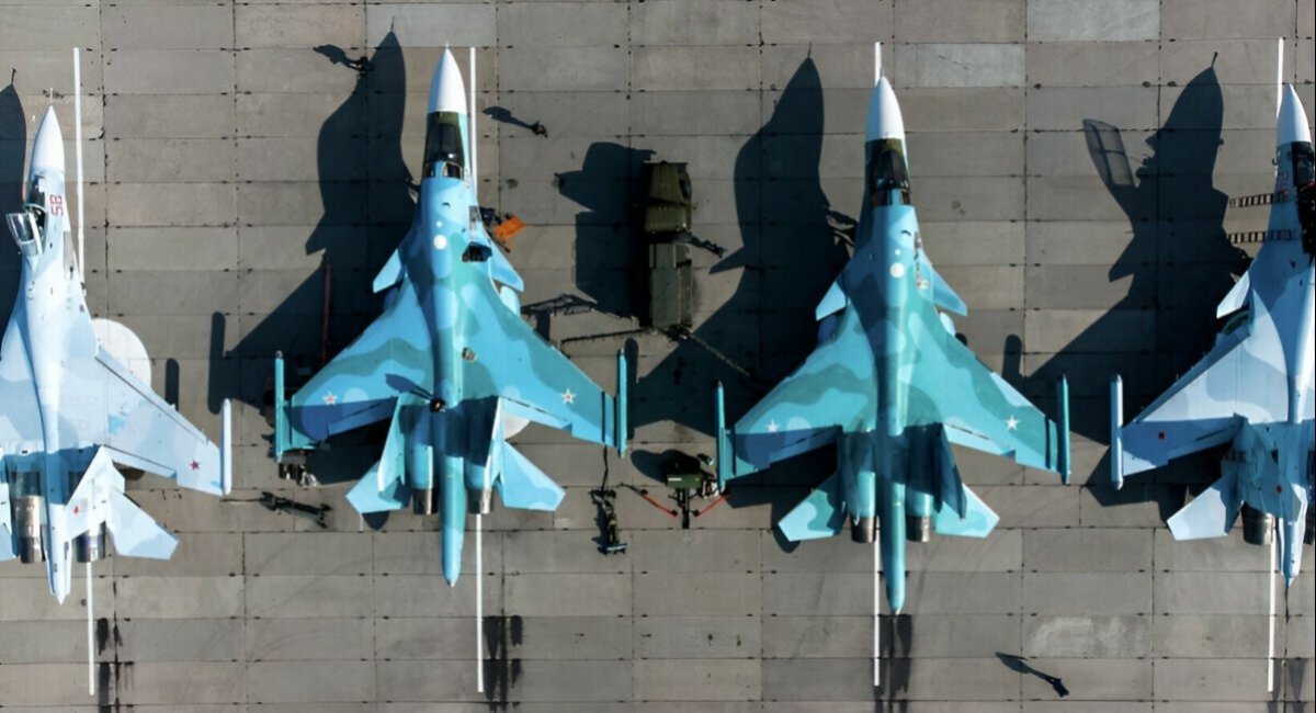 Illustrative photo: russian Su-35S and Su-24 fighters on a military air base / Open-source archive photo