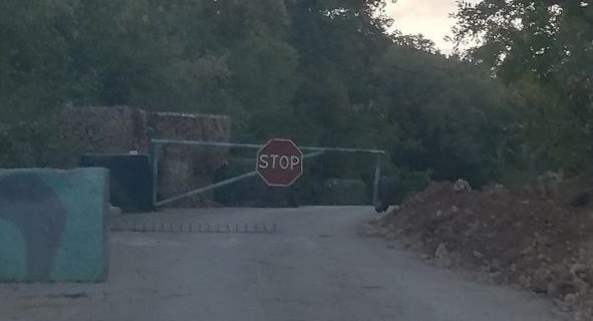 A checkpoint of Black Sea Fleet reserve command post in Sevastopol / Photo credit: the Atesh partisan movement