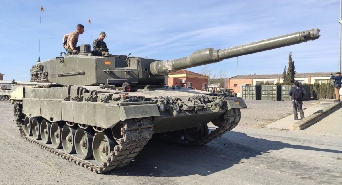 Spanish Leopard 2A4 tank / Photo credit: Benjamín Carrasco, Infodefensa