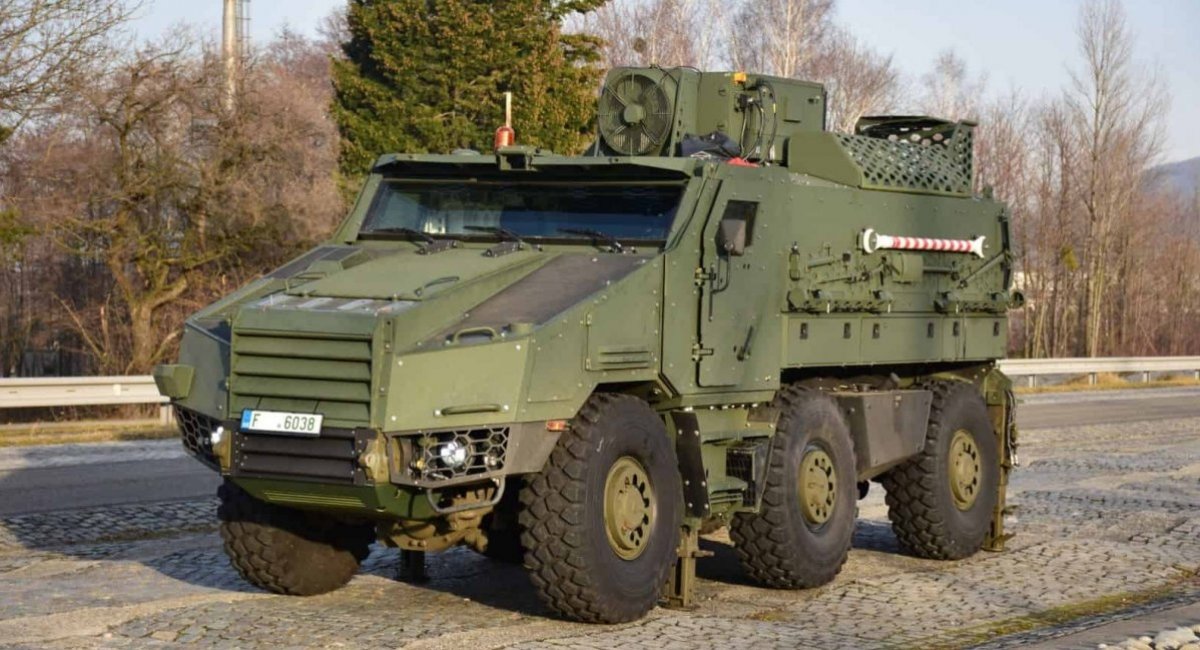 KOVVŠ special purpose vehicle based on TITUS / Photo credit: TDV