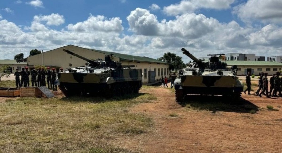 Transfer of two BMP-3 IFVs from russia to Madagascar, April 2026 / Open-source photo